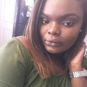 Meet your Posher, Ariel